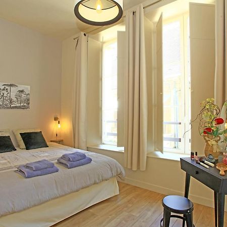 Appartement Centre Medieval Le Boudoir De Marie Sarlat-la-Caneda Bagian luar foto