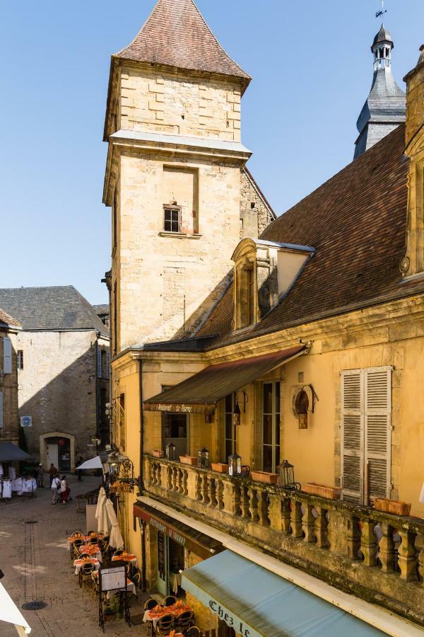 Appartement Centre Medieval Le Boudoir De Marie Sarlat-la-Caneda Bagian luar foto